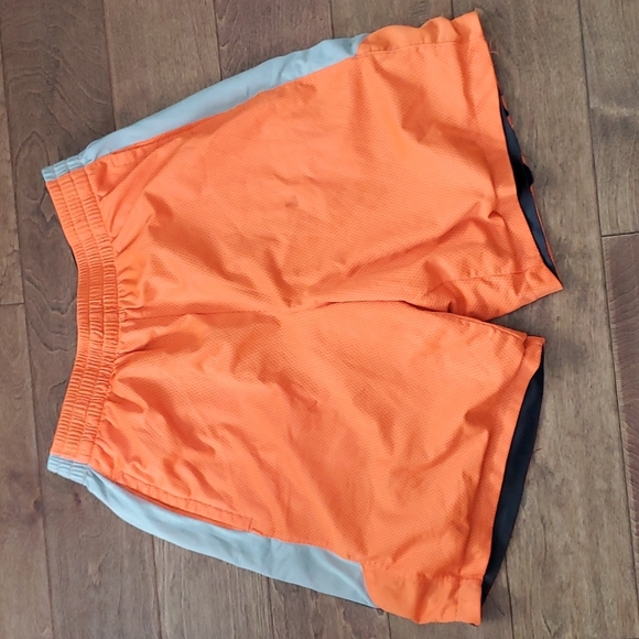 Basketball shorts reversible - Picture 2 of 2